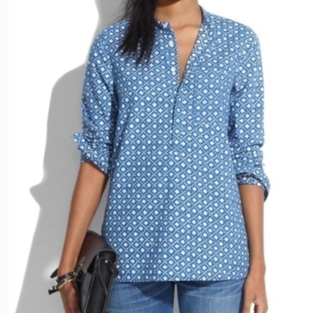 Madewell Chambray denim button down blouse